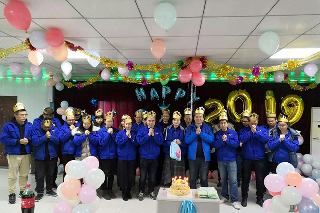 思坦仪器成功举行1月员工生日会